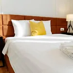 Bright 2br Flat - Palace Hall - Charming Balcony