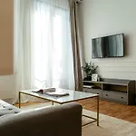 Bright 2br Flat - Palace Hall - Charming Balcony Apartament Bucureşti