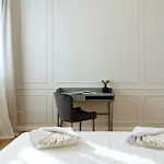 Apartament Bright 2br Flat - Palace Hall - Charming Balcony Bucureşti