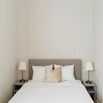 Apartament Bright 2br Flat - Palace Hall - Charming Balcony *
