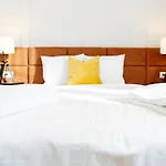 Bright 2br Flat - Palace Hall - Charming Balcony * Bucureşti