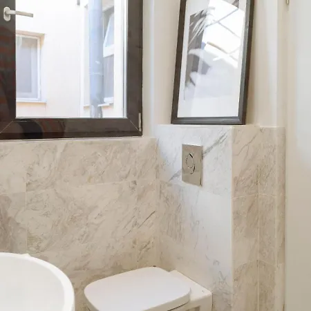 Bright 2br Flat - Palace Hall - Charming Balcony * Βουκουρέστι