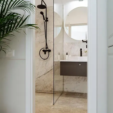 Bright 2br Flat - Palace Hall - Charming Balcony * Βουκουρέστι