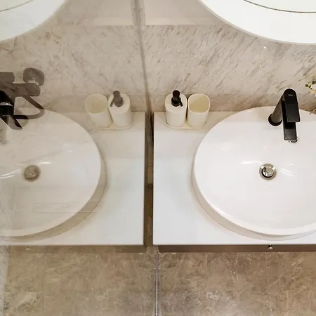 Bright 2br Flat - Palace Hall - Charming Balcony *