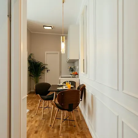 דירה Bright 2br Flat - Palace Hall - Charming Balcony בוקרשט
