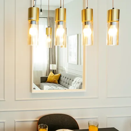 Апартаменти Bright 2br Flat - Palace Hall - Charming Balcony Бухарест