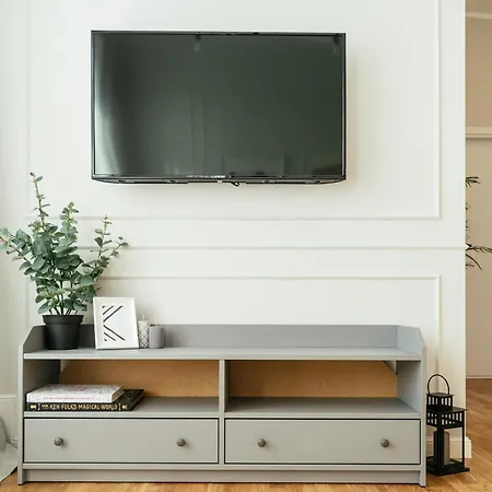 Bright 2br Flat - Palace Hall - Charming Balcony דירה *