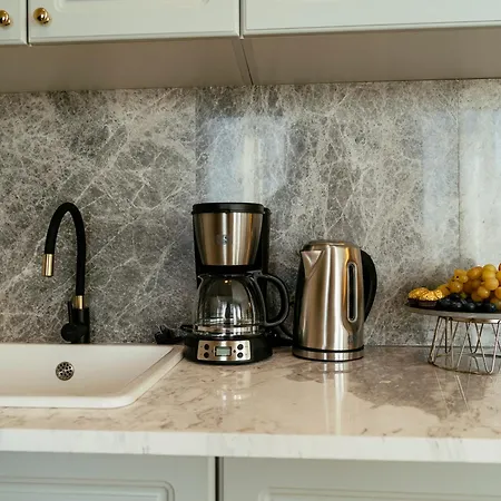 Bright 2br Flat - Palace Hall - Charming Balcony