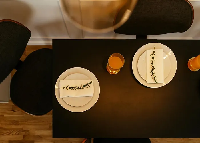 Bright 2br Flat - Palace Hall - Charming Balcony アパート ブカレスト