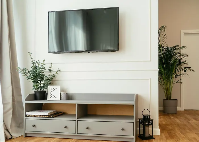 Apartman Bright 2br Flat - Palace Hall - Charming Balcony