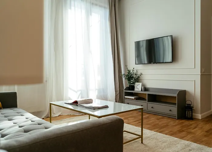 Bright 2br Flat - Palace Hall - Charming Balcony Apartman Bukarest