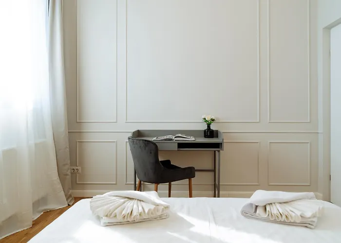 Apartman Bright 2br Flat - Palace Hall - Charming Balcony Bukarest