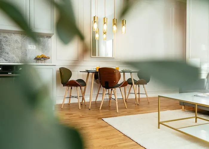 Apartment Bright 2br Flat - Palace Hall - Charming Balcony Bucharest