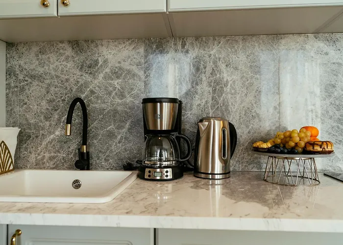 Bright 2br Flat - Palace Hall - Charming Balcony