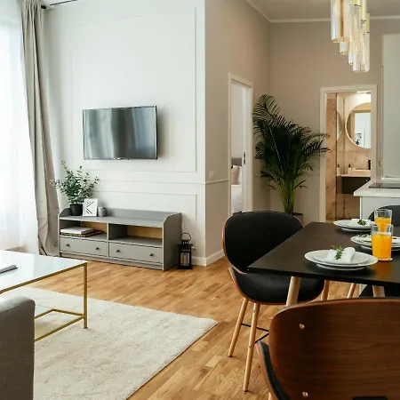 Bright 2br Flat - Palace Hall - Charming Balcony * Boekarest