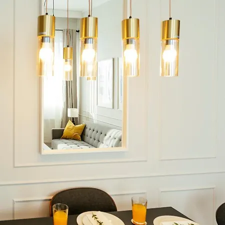 Appartement Bright 2br Flat - Palace Hall - Charming Balcony Boekarest