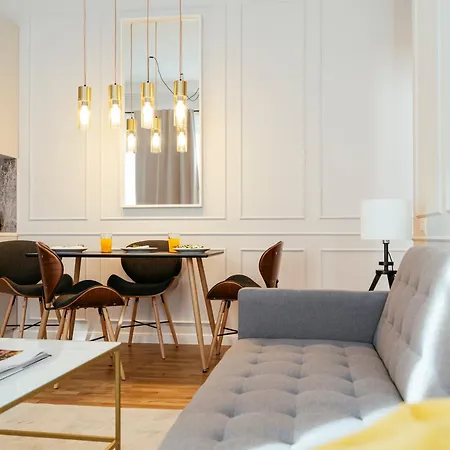 Bright 2br Flat - Palace Hall - Charming Balcony * Boekarest