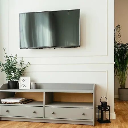 Apartament Bright 2br Flat - Palace Hall - Charming Balcony