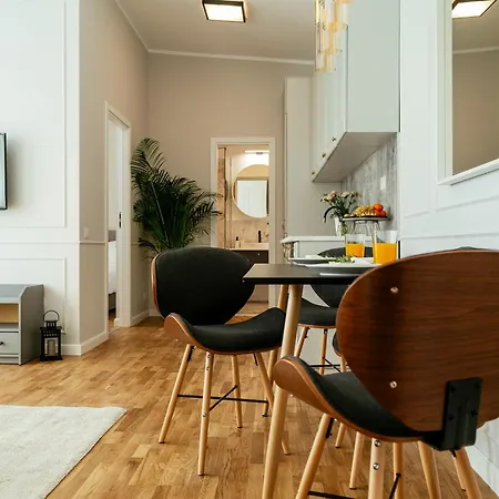 Bright 2br Flat - Palace Hall - Charming Balcony * Boekarest