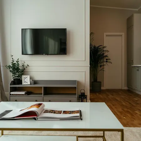 Bright 2br Flat - Palace Hall - Charming Balcony Boekarest