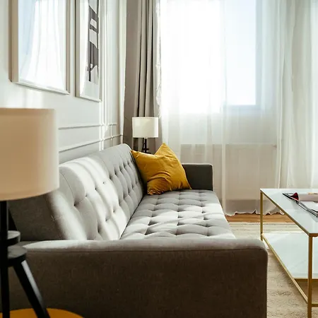 Appartement Bright 2br Flat - Palace Hall - Charming Balcony *