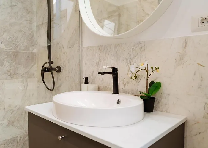 Apartament Bright 2br Flat - Palace Hall - Charming Balcony Bucureşti