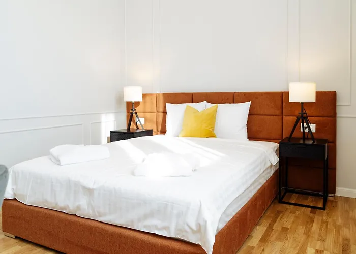 Apartament Bright 2br Flat - Palace Hall - Charming Balcony Bucureşti