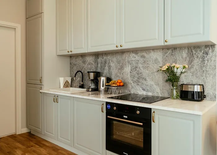 Apartament Bright 2br Flat - Palace Hall - Charming Balcony