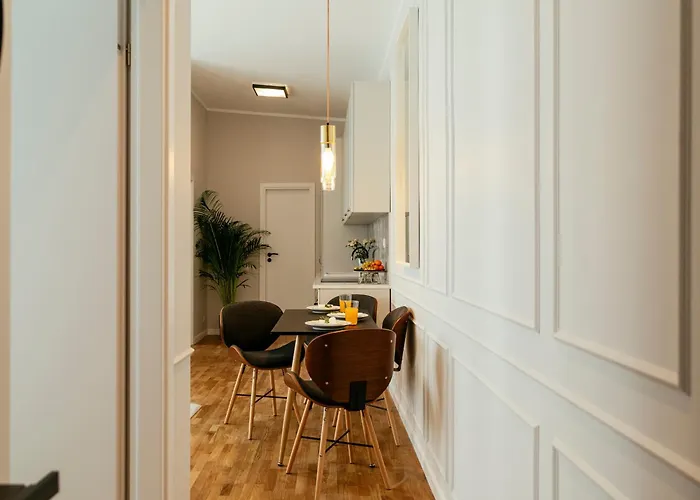 Apartment Bright 2br Flat - Palace Hall - Charming Balcony Bucharest