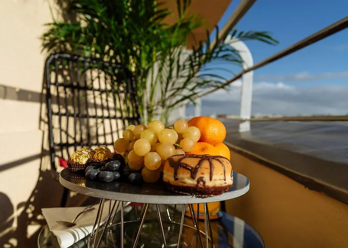 Apartment Bright 2br Flat - Palace Hall - Charming Balcony